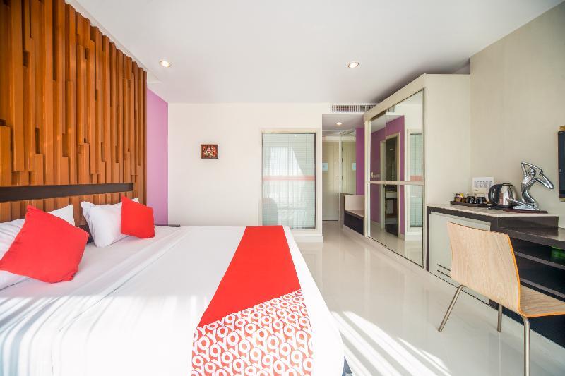 I Dee Hotel Patong Luaran gambar